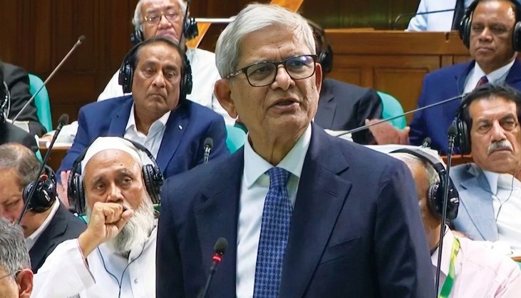 বিএনপি মহাসচিব ও এলজিআরডিমন্ত্রী মির্জা ফখরুল ইসলাম আলমগীর বলেছেন, দেশে জ্বালানি তেলের সংকট কৃত্রিমভাবে তৈরি। আপনিও কি তা-ই মনে করেন?